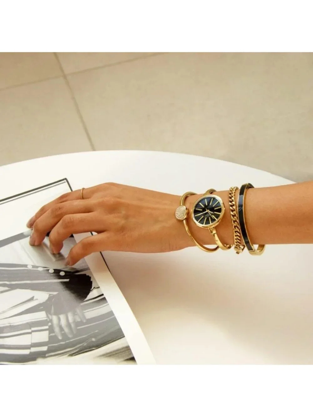 Stylish Women's Bangle Watch & Bracelet Set - Elegant Jewelry Gift for Her